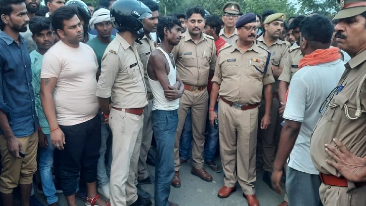 Bike rider dies after colliding with JCB in Gorakhpur