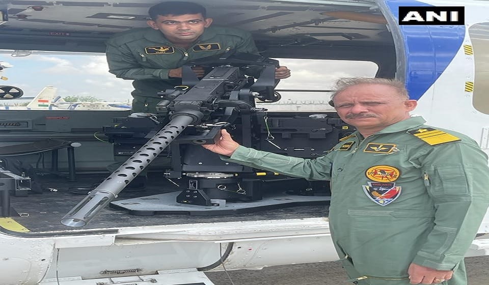 Coast Guard deployed armed helicopter in Gujarat, its machine gun will hit such a distance