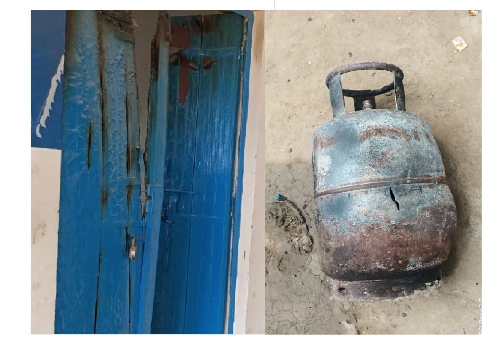 Accident happened while cooking food in school in Hardoi, children narrowly escaped due to gas cylinder explosion