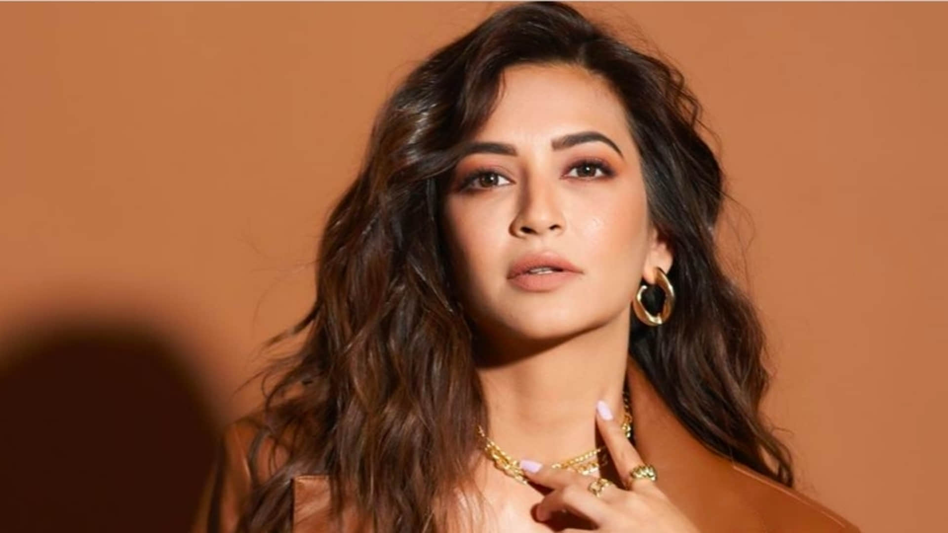 these eight actress include pooja hegde disha patani rashmika mandanna taapsee pannu became pan India stars and overshadowed Bollywood actors