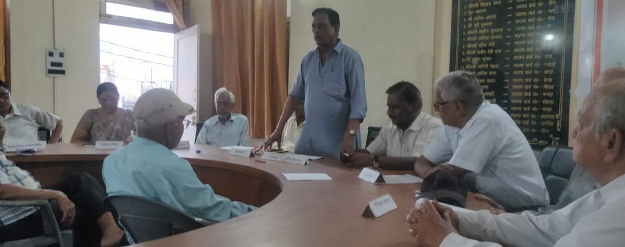 senior citizen face problems during in offices