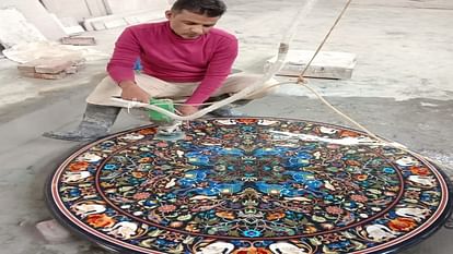 PM Narendra Modi Gifted To prime minister of italy Marble Table Top Made In Agra