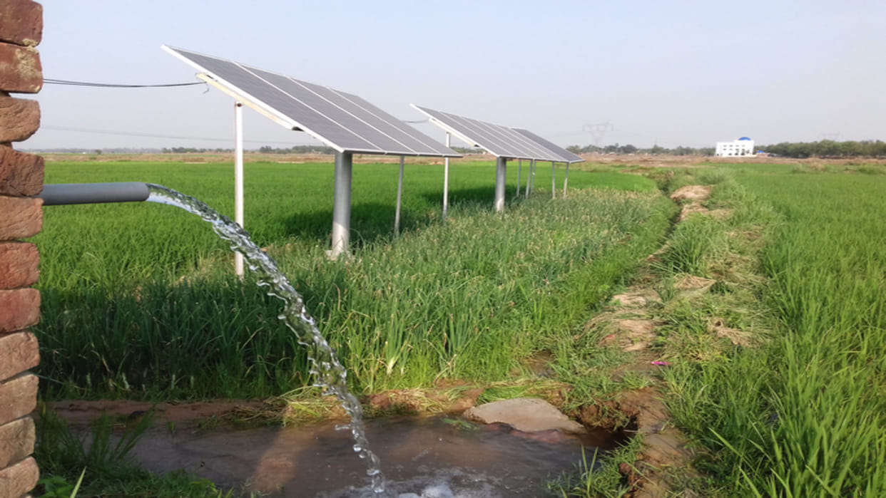 MP Govt Offers Agricultural Solar Pump for Irrigation Know Solar Pump Yojana Apply Online Required Document