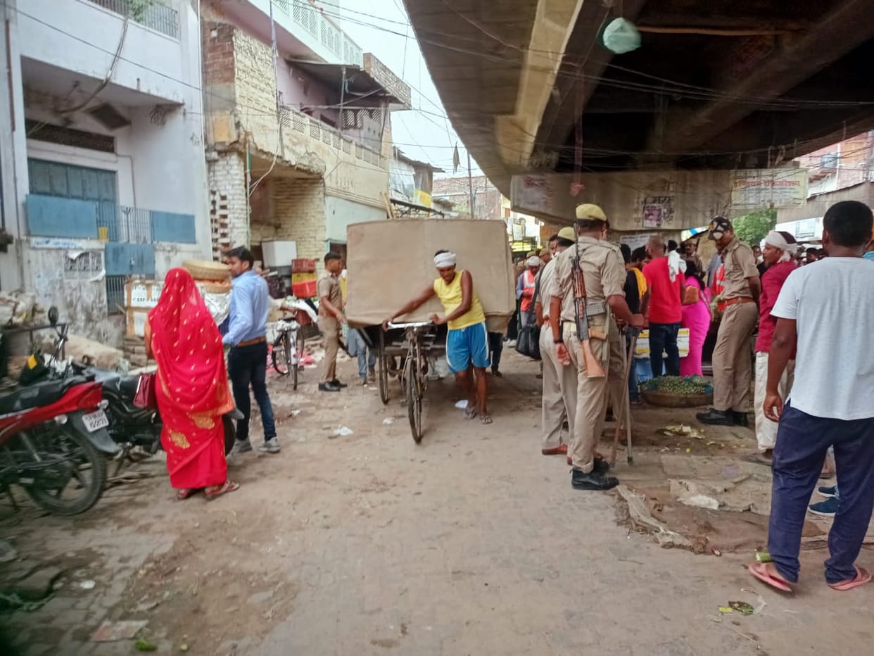 Encroachment removed from vegetable market, police guarded for monitoring