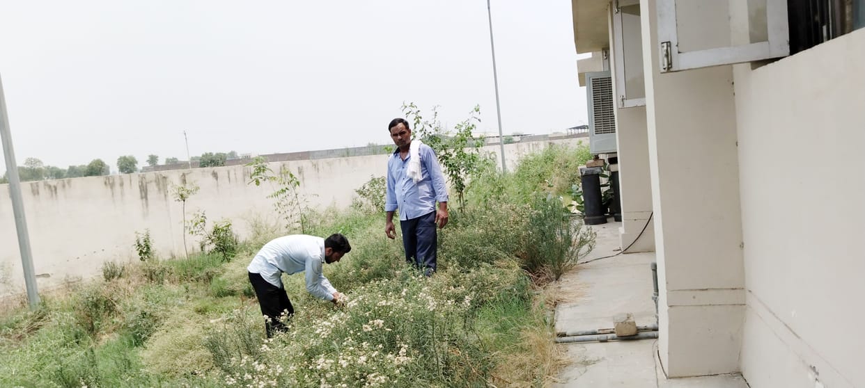 In Nagooran PHC, health workers have to get water from adjacent colonies to wash their hands.