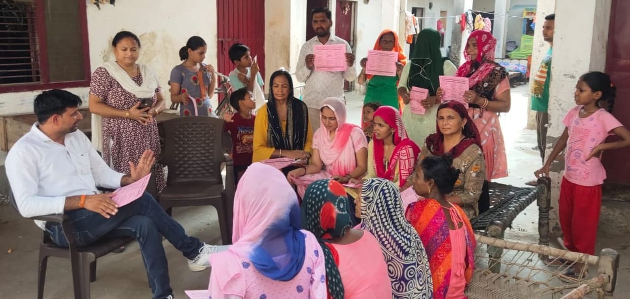 Ways to protect people from malaria and dengue by holding street meetings
