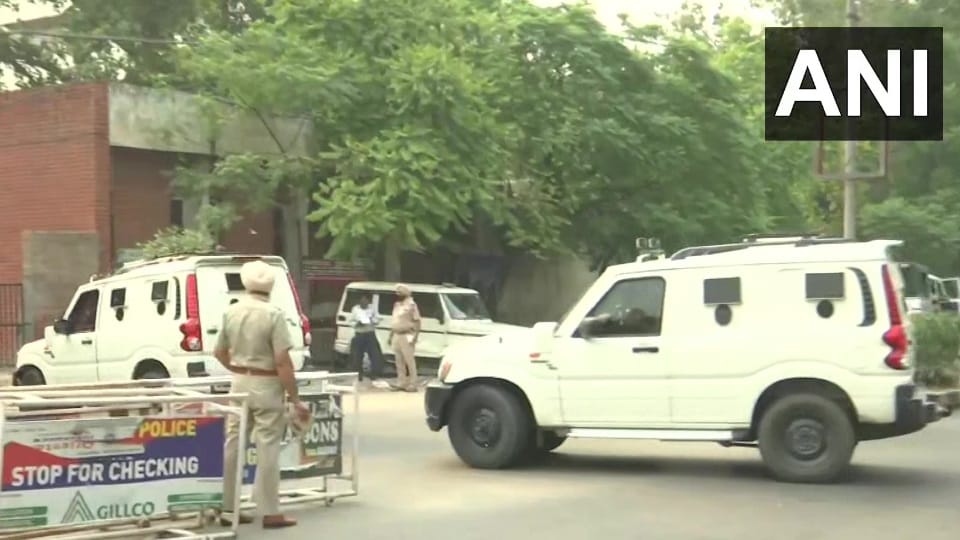 Gangster Lawrence Bishnoi produced in Amritsar court by Punjab police, sidhu moosewala murder, all update