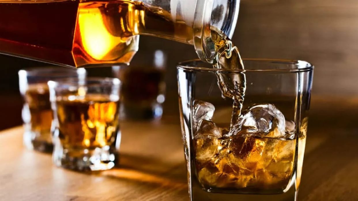 MP News: Election Commission handed over the list of 250 liquor brands to the candidates, candidates will be able to drink liquor to the voters