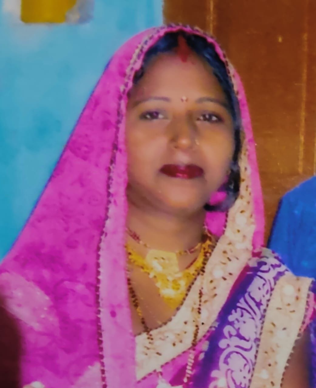 Uncontrollable car overturns, mother dies, one year old daughter and relative injured