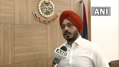 दिल्ली पुलिस की आईएफएसओ सेल के डीसीपी केपीएस मल्होत्रा