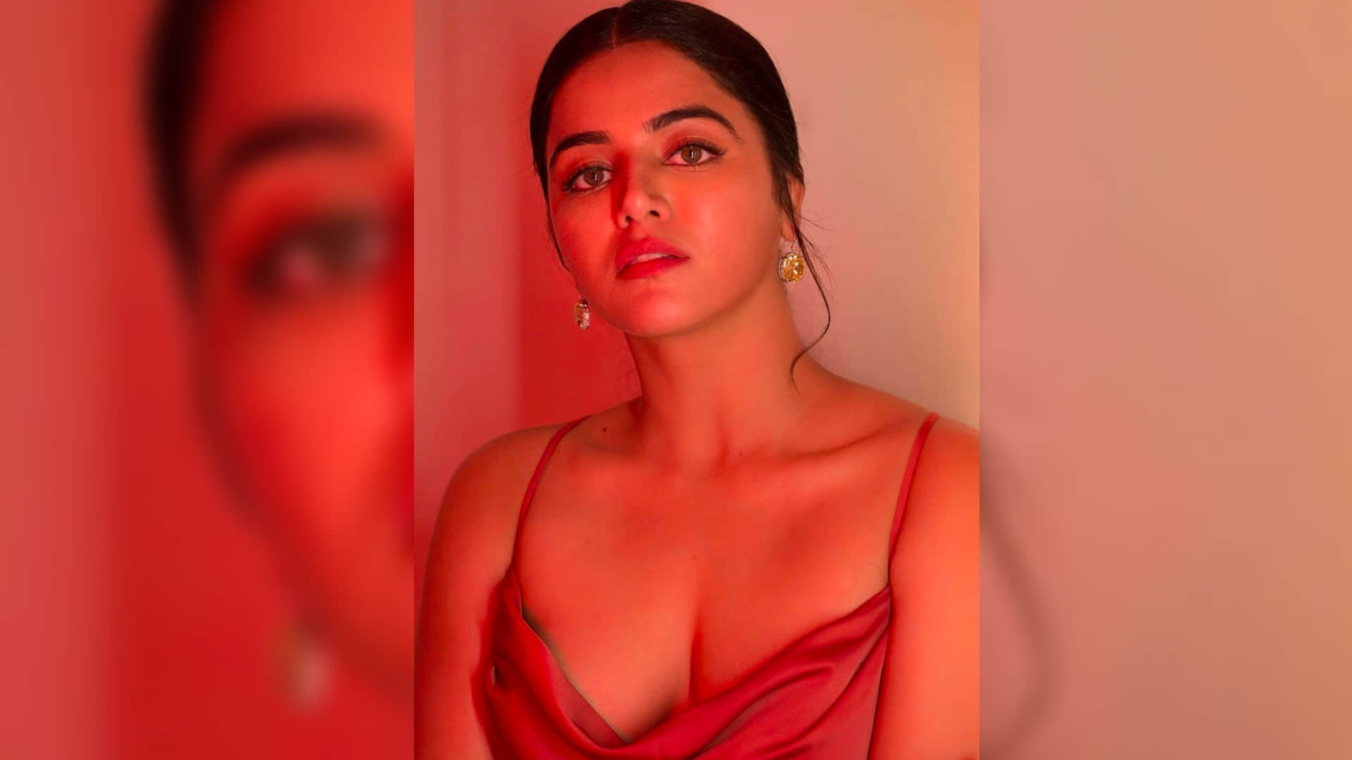 Filmy Wrap Vicky Kaushal Allu Arjun Tunisha Sharma Jawan Shahrukh Khan Rasha Pushpa 2 entertainment news