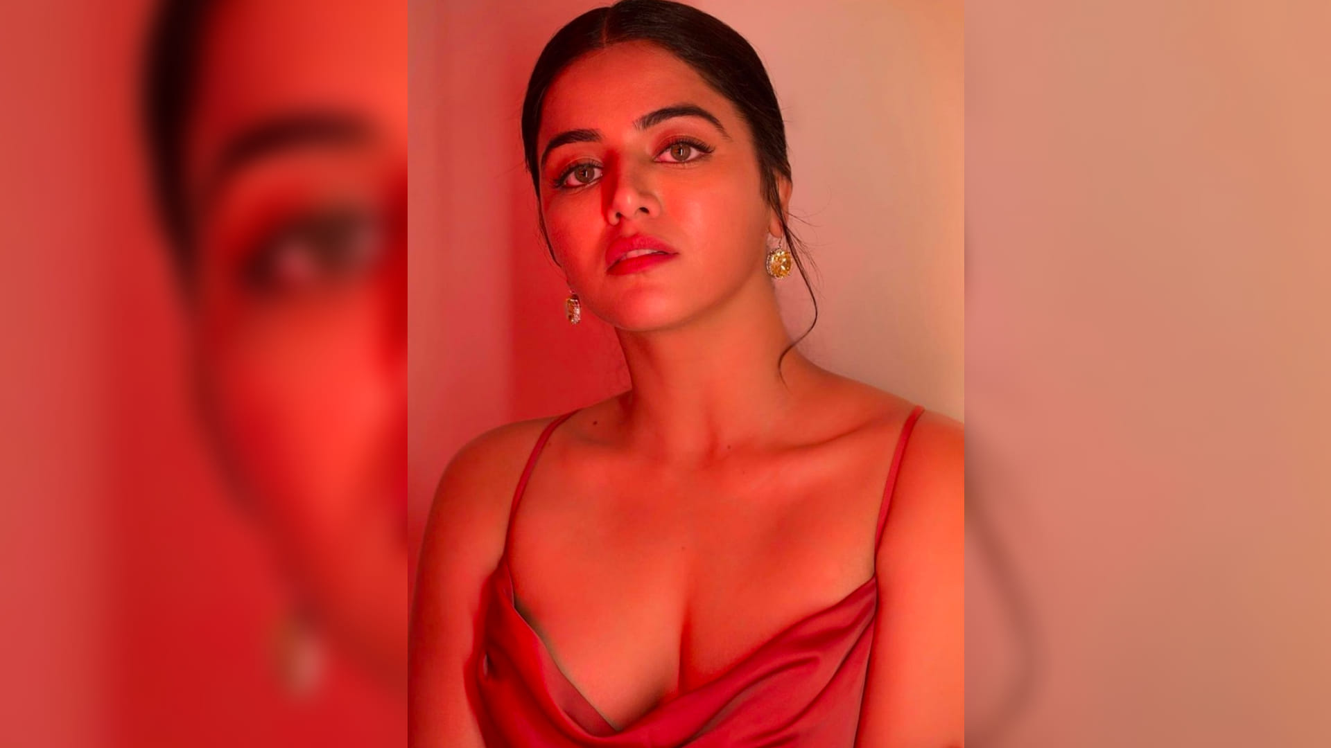 these eight actress include pooja hegde disha patani rashmika mandanna taapsee pannu became pan India stars and overshadowed Bollywood actors
