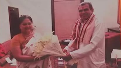 Rajasthan Astrologer Village Karoi astrologer claims that Devendra Fadnavis is likely to become CM and Eknath Shinde as Deputy CM of Maharashtra