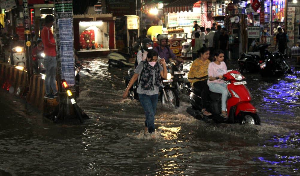 UP Monsoon Rain update varanasi me barish relief from heat but trouble increases due to water logging see in pictures