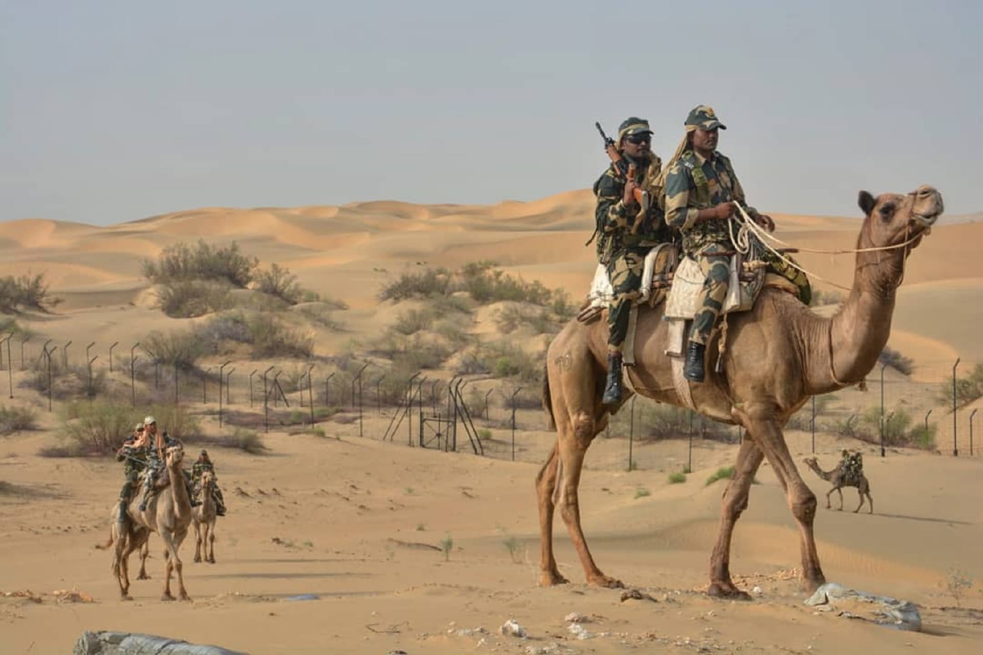 BSF Recruitment 2022 apply for 1312 Head Constable posts at rectt.bsf.gov.in sarkari jobs