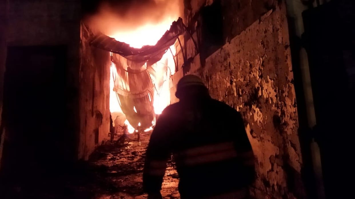 Two factories one in Mangolpuri and other in raj park catches extreme fire in delhi