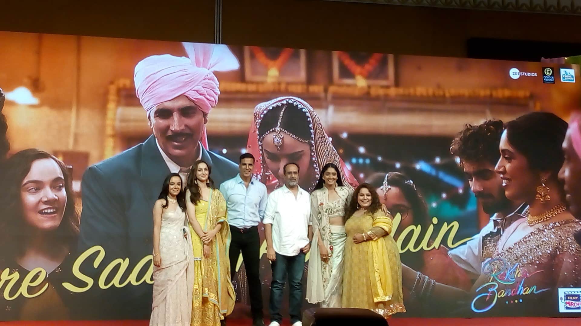 Raksha Bandhan Song Tere Saath Hoon Main Akshay Kumar love sisters anand l rai irshad kamil himesh Himesh Reshammiya