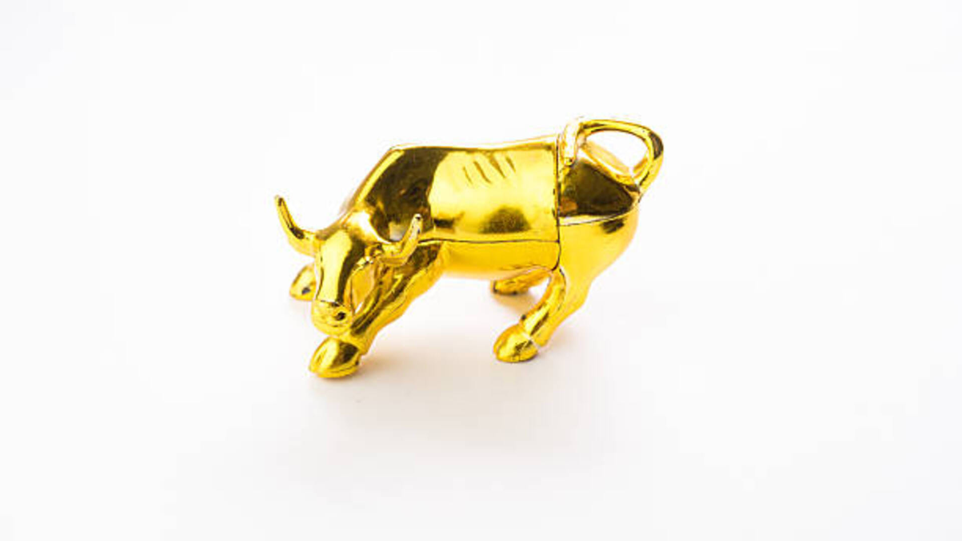 Vastu Tips Statue of Kamdhenu Cow in the House Gives Many Benefits Know in Details