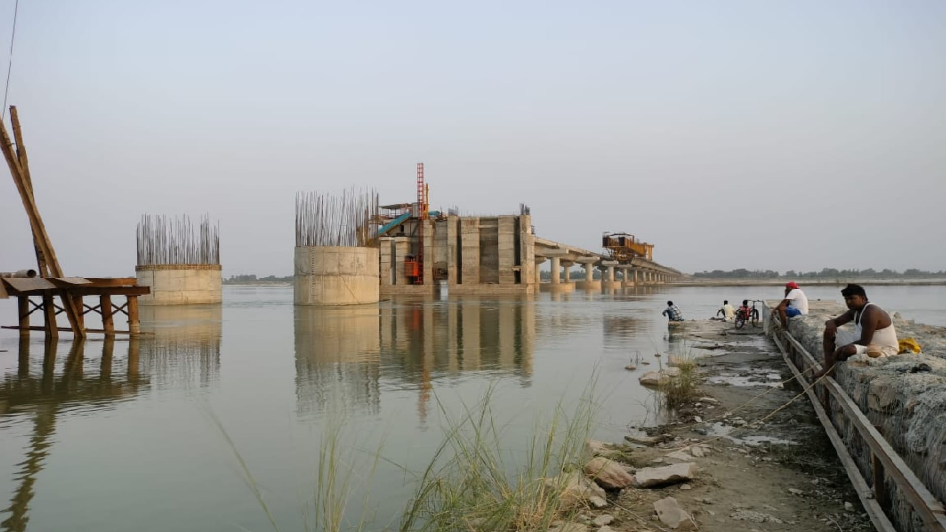 Amar Ujala Investigation Sports in Gorakhpur-Varanasi Fourlane Road Construction