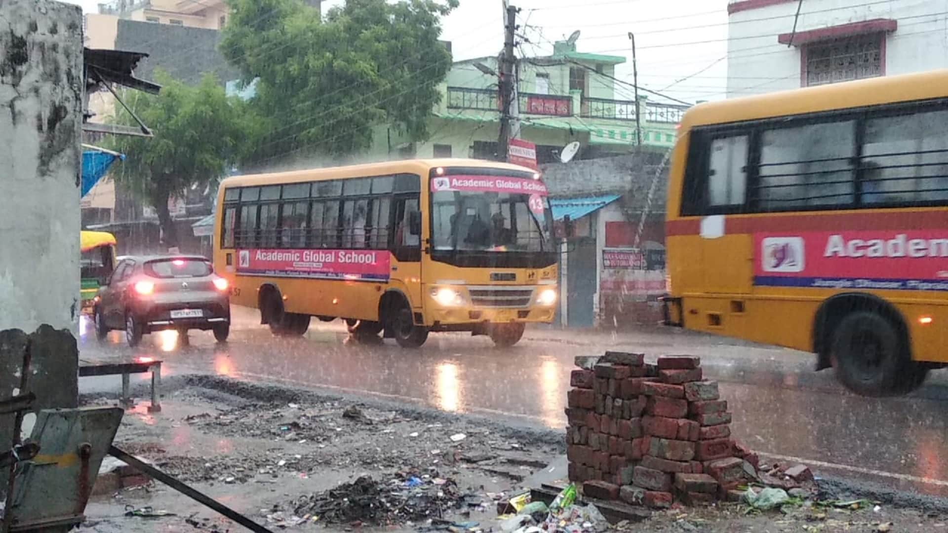 Gorakhpur received highest and Kushinagar received least rain
