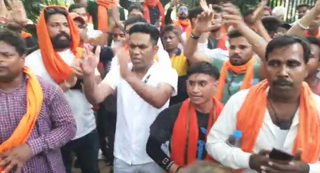 Udaipur Tailor Death: Vishwa Hindu Parishad and Bajrang Dal recited Hanuman Chalisa and lodged a protest against the Udaipur violence