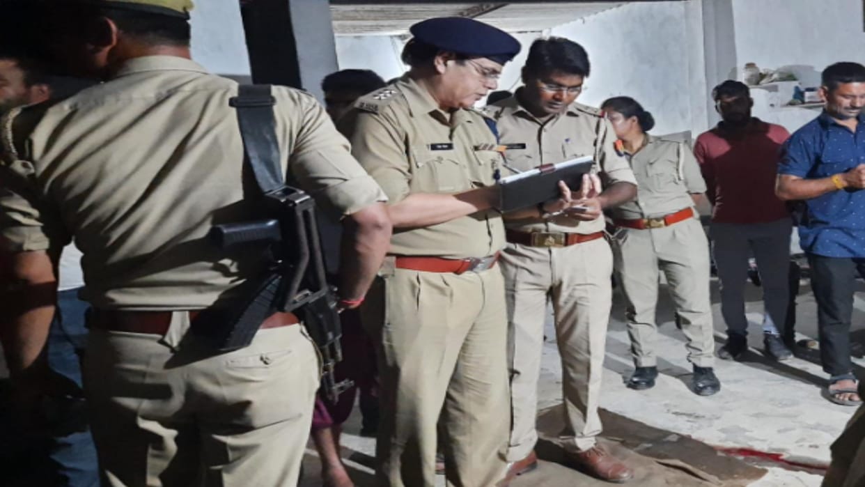 A woman was murdered by sharp weapon in Muzaffarnagar district of Uttar Pradesh