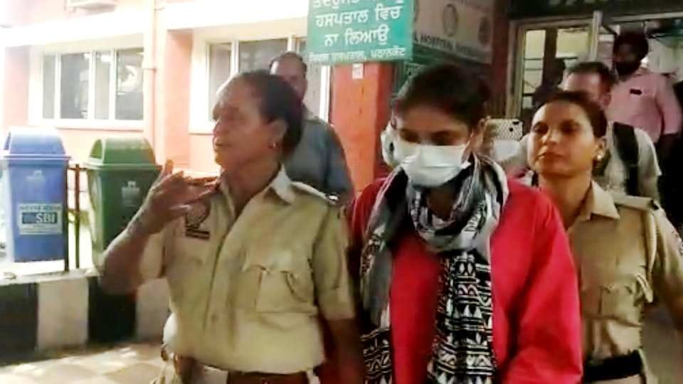Woman drug inspector arrested in Amritsar of Punjab