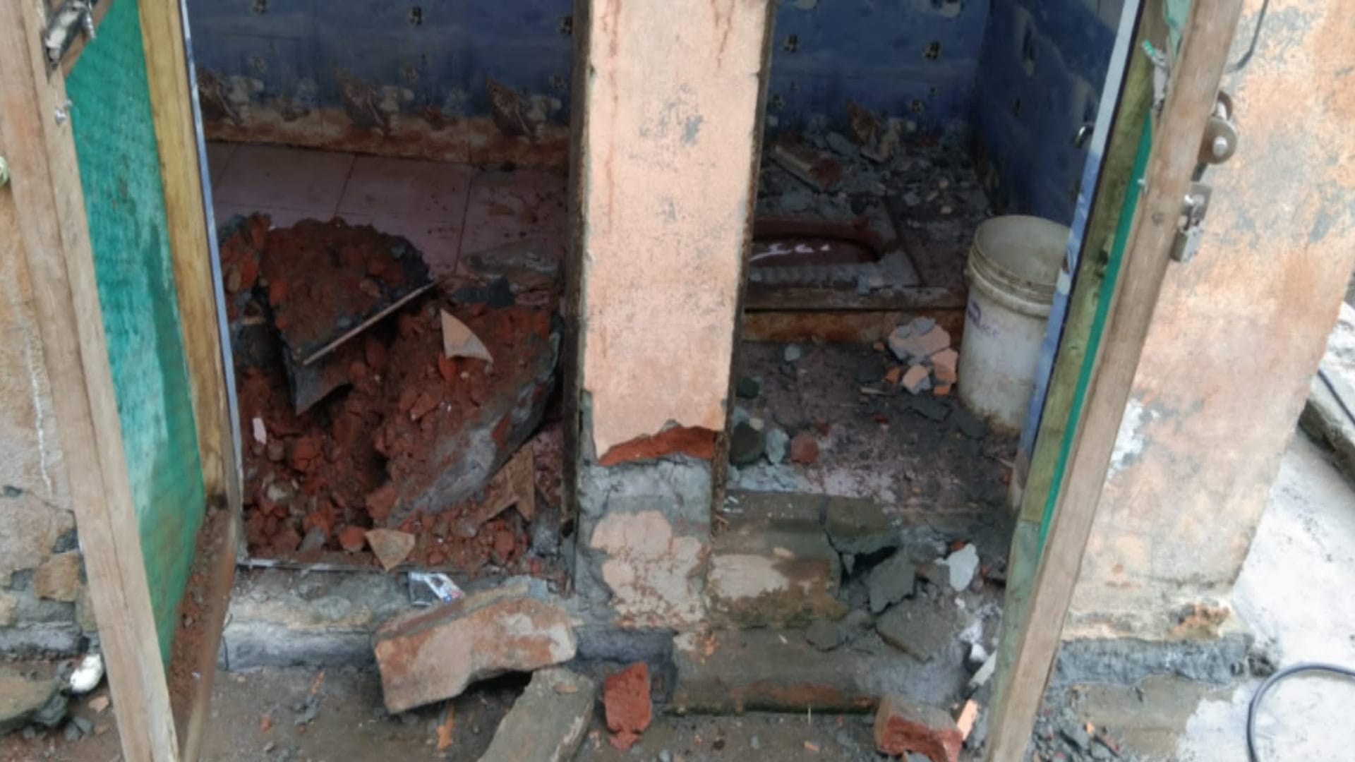 Two houses damaged due to lightning from the sky in Saharanpur district see photos