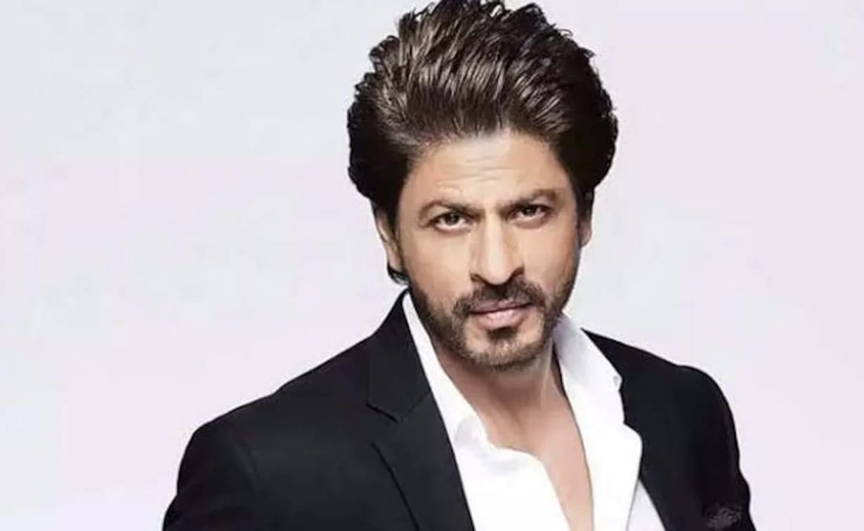 Bollywood stars Shahrukh Khan Salman Khan Amitabh bachchan Akshay Kumar are famous for generosity, helps people From Charity