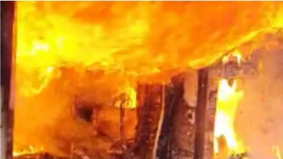 Libya, 32 killed, many buildings burnt in violent clashes