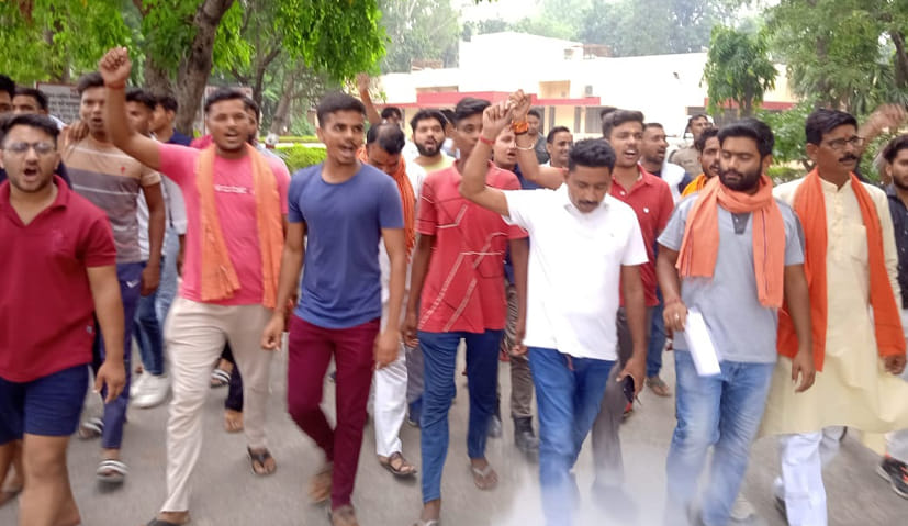 Bajrang Dal workers protest against the Udaipur incident
