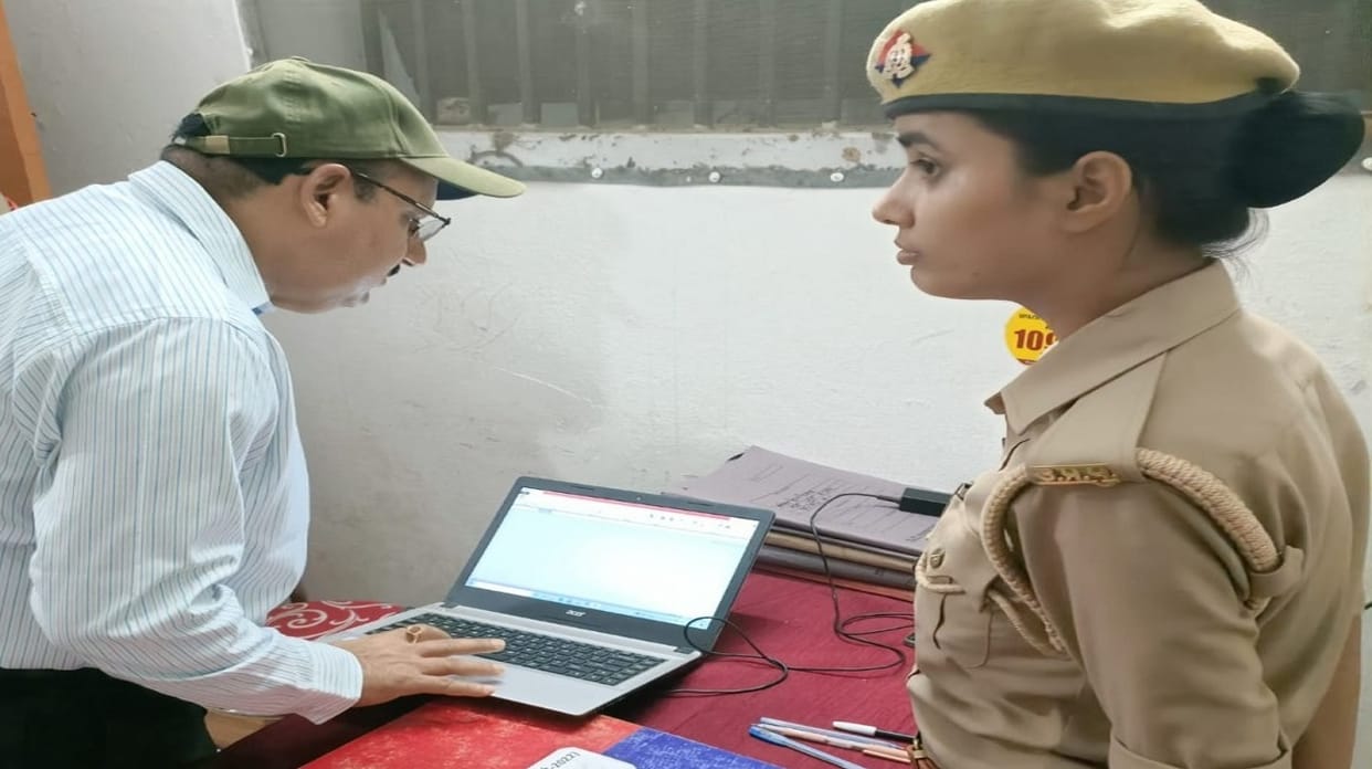 Rural SP varanasi surykant tripathi inspection of Cholapur and Sindhora police station Instructions given regarding cleanliness