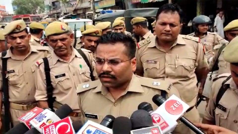 Kanhaiya Lal Murder: Protest in Aligarh against the killing of Kanhaiya Lal police detained protesters