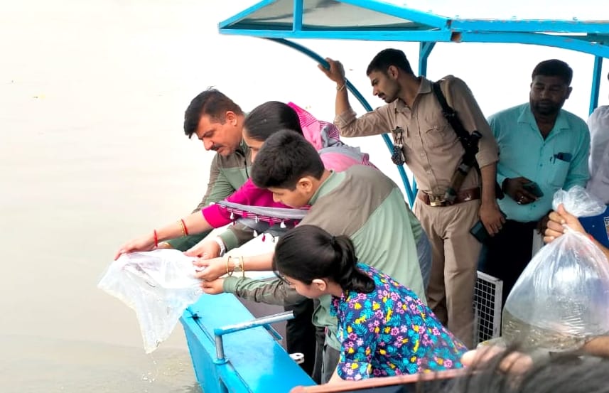 40 thousand fishes released in the Ganges
