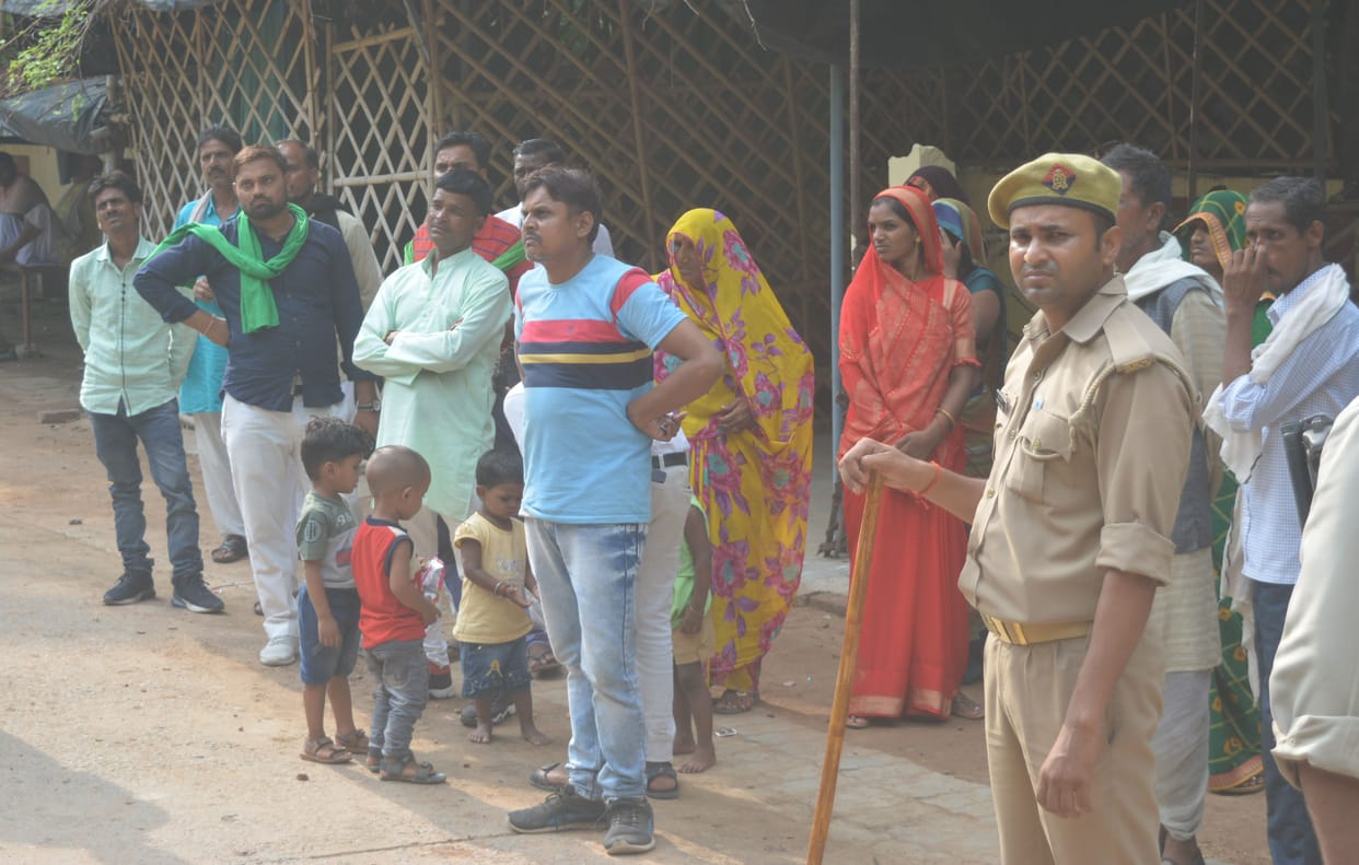 Silence in Thokia's village Khambhariha