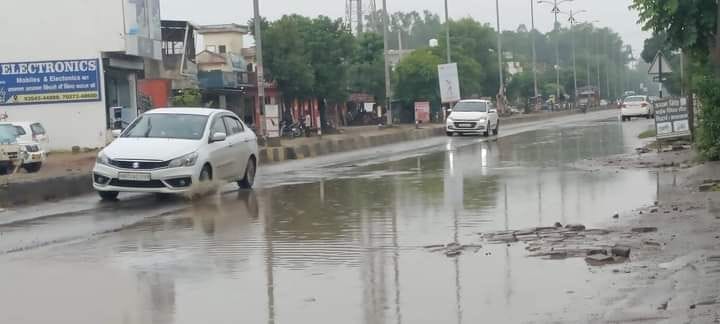 Drought in the city, clouds rained in rural areas