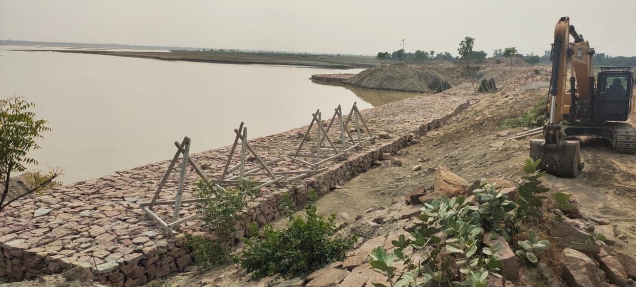 river,dam