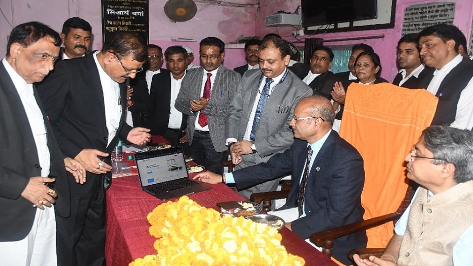 Chief Justice of Allahabad High Court launches website of Bar Association Civil Court in gorakhpur