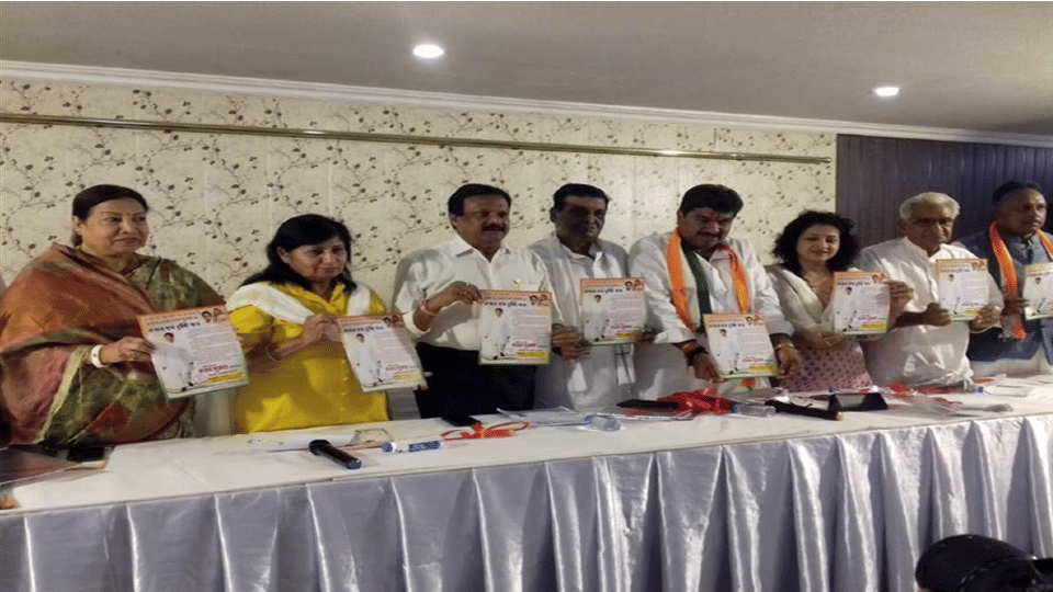 Indore Mayor Election: Congress candidate Shukla announces that if he becomes mayor, I will build five overbridges in the city at my own expense.