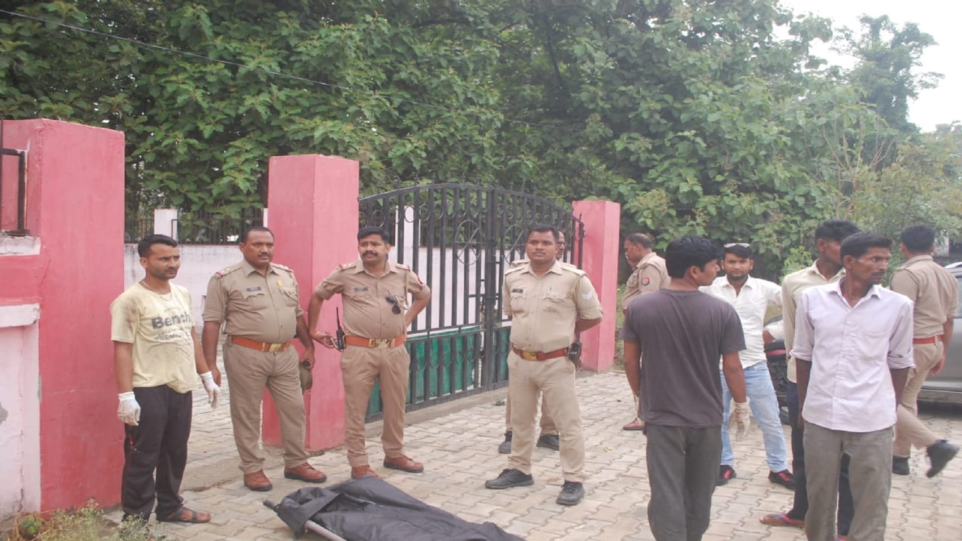 girl murdered after sexual harassment, elder sister also involved in incident in lakhimpur kheri