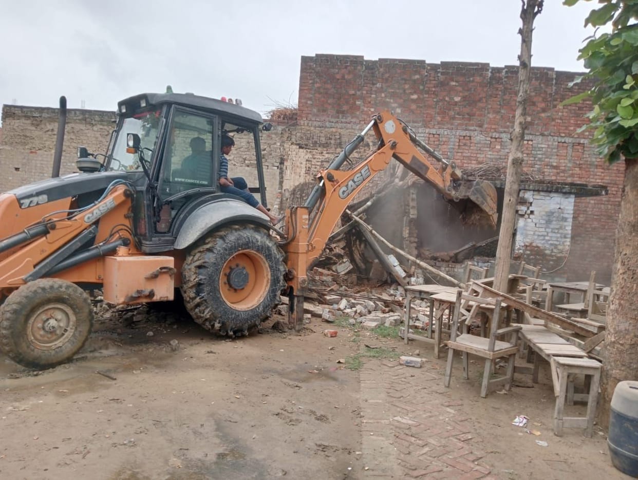 Demolition of madrassa running on primary school land