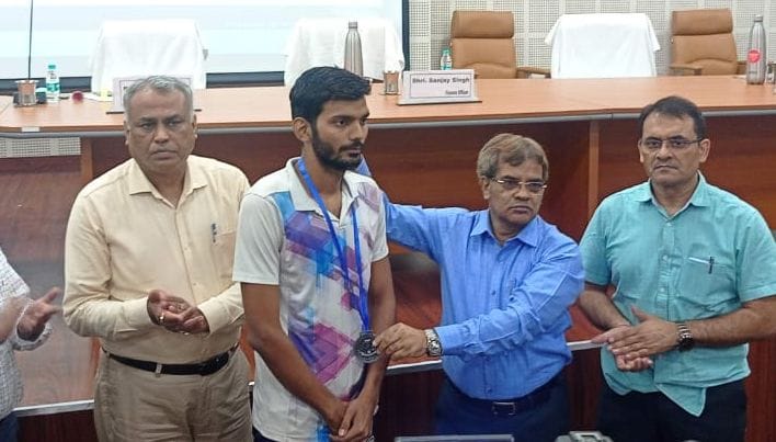 Won Silver Medal in State Para Badminton Championship
