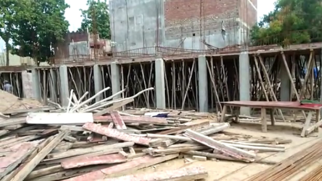 80 claimants each flat being built on land vacated from Atiq