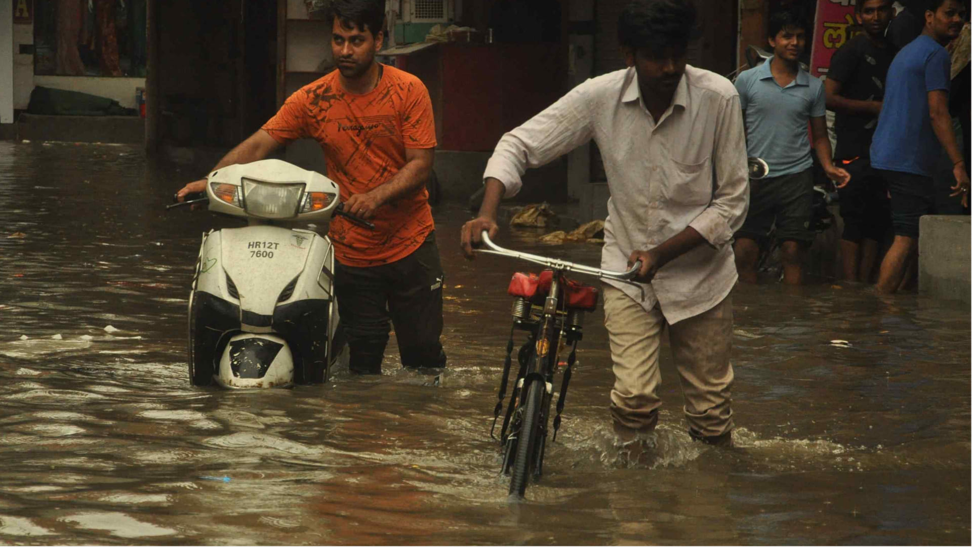 201 mm of rain created flood like situation in Rohtak