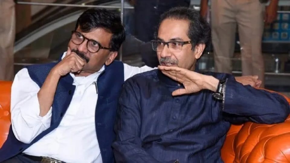 Maharashtra Uddhav Thackeray Sanjay Raut defamation case filed by Shivsena MP Rahul Shewale Latest News Update