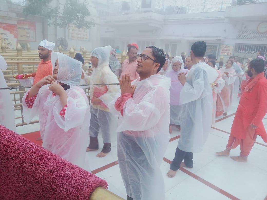 Devotees thronged to the mother on the first Gupt Navratri