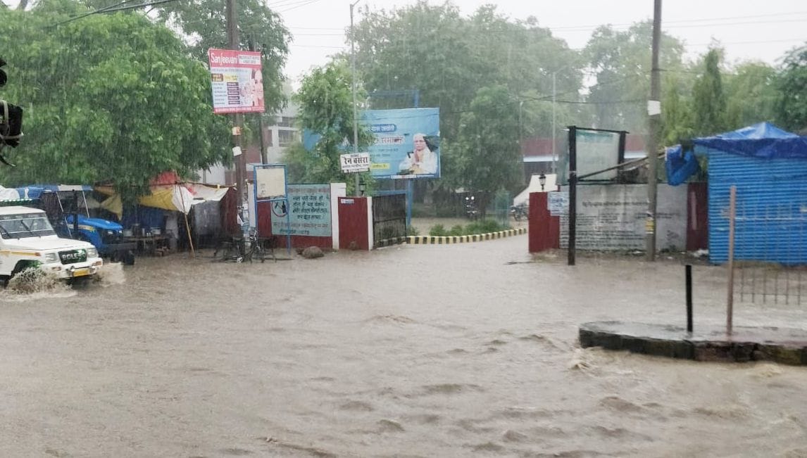 Monsoon enters Fatehabad district, Jakhal and Tohana wet, cold winds blow in Fatehabad and Ratia