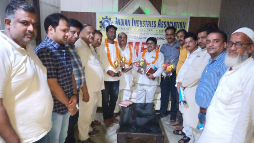 Entrepreneurs should take advantage of the facilities by joining MSMEs: Singhal