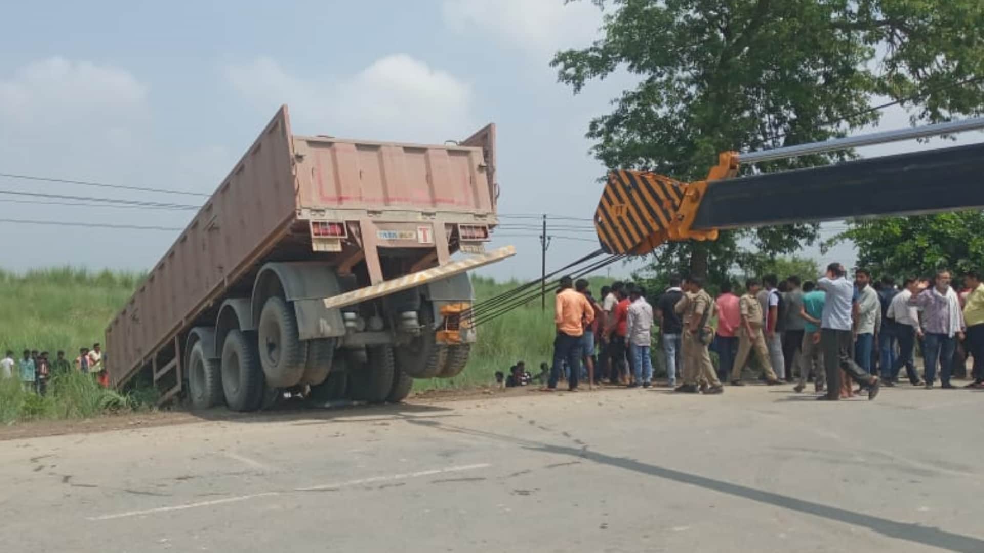 Five died in an accident in Sultanpur today.