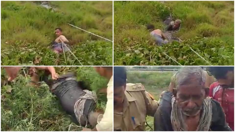 UP policemen saved life 60 year old man trapped in swamp see pictures of rescue
